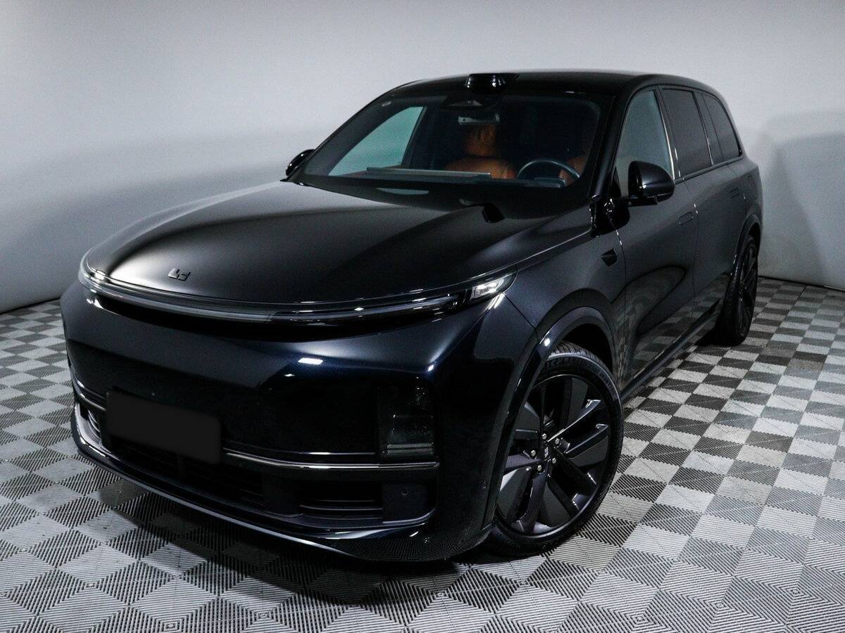 LiXiang L9 с пробегом — 2023 год. Фото: #15