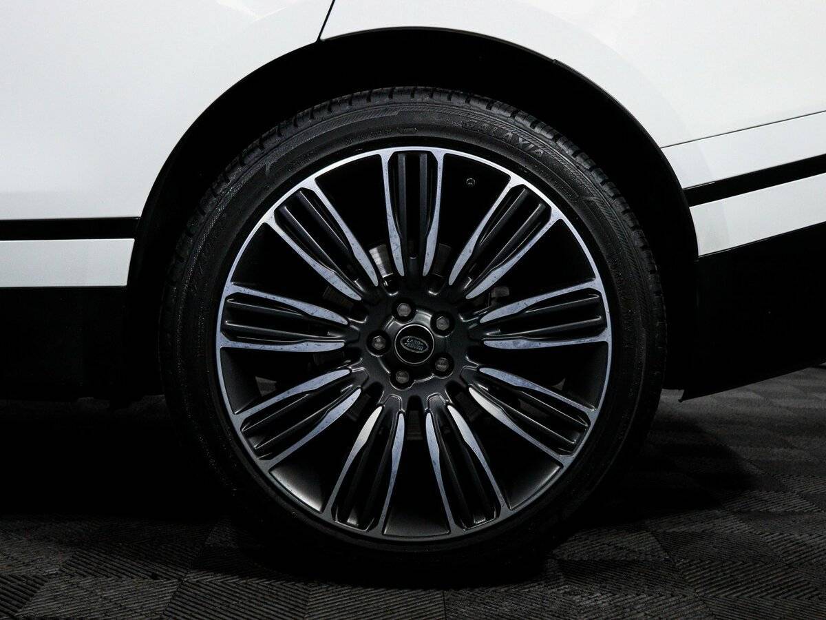 Land Rover Range Rover Velar с пробегом — 2017 год. Фото: #12