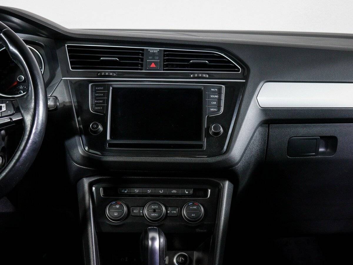 Volkswagen Tiguan с пробегом — 2017 год. Фото: #12