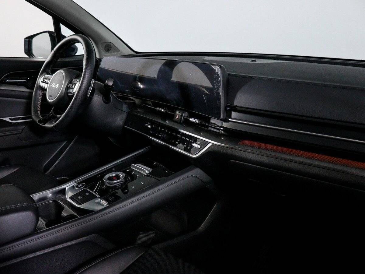 Kia Sportage с пробегом — 2023 год. Фото: #6
