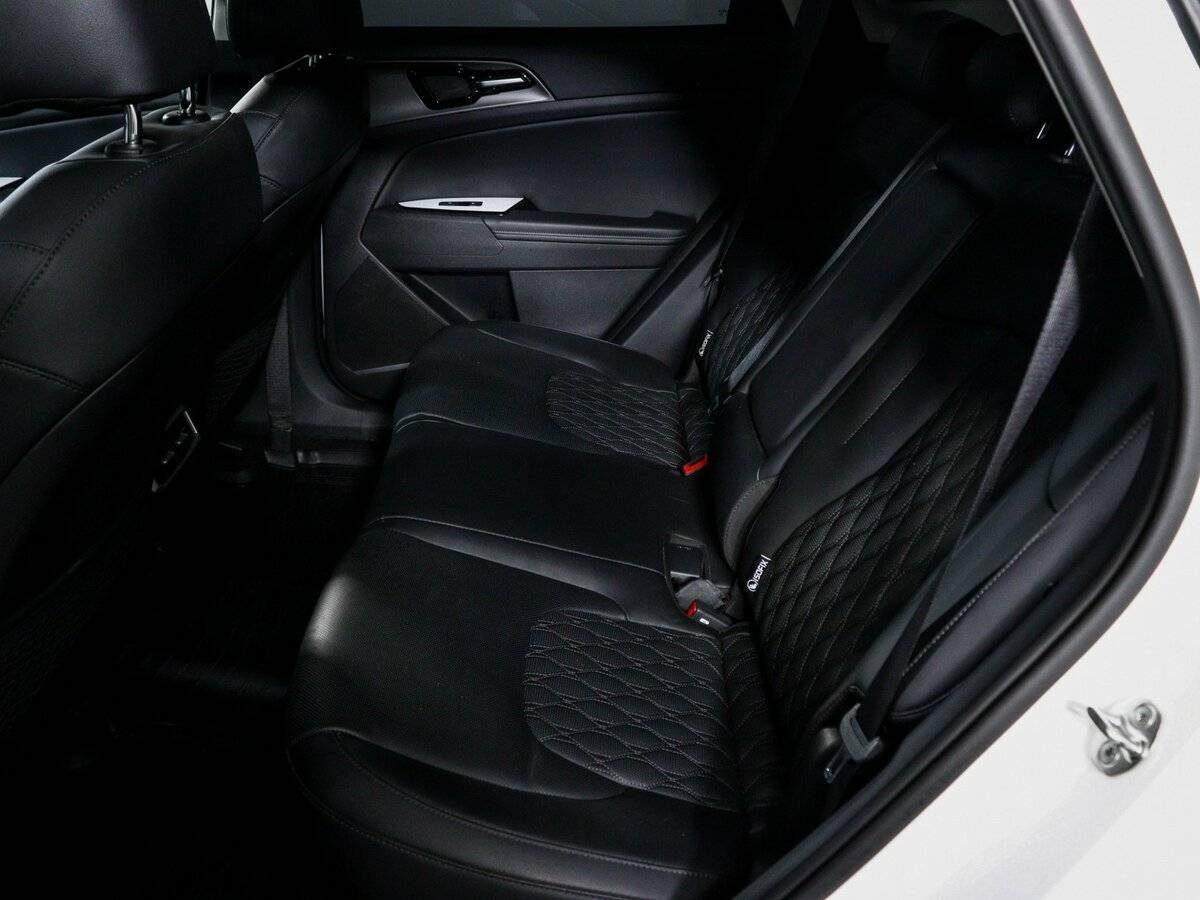 Kia Sportage с пробегом — 2023 год. Фото: #7