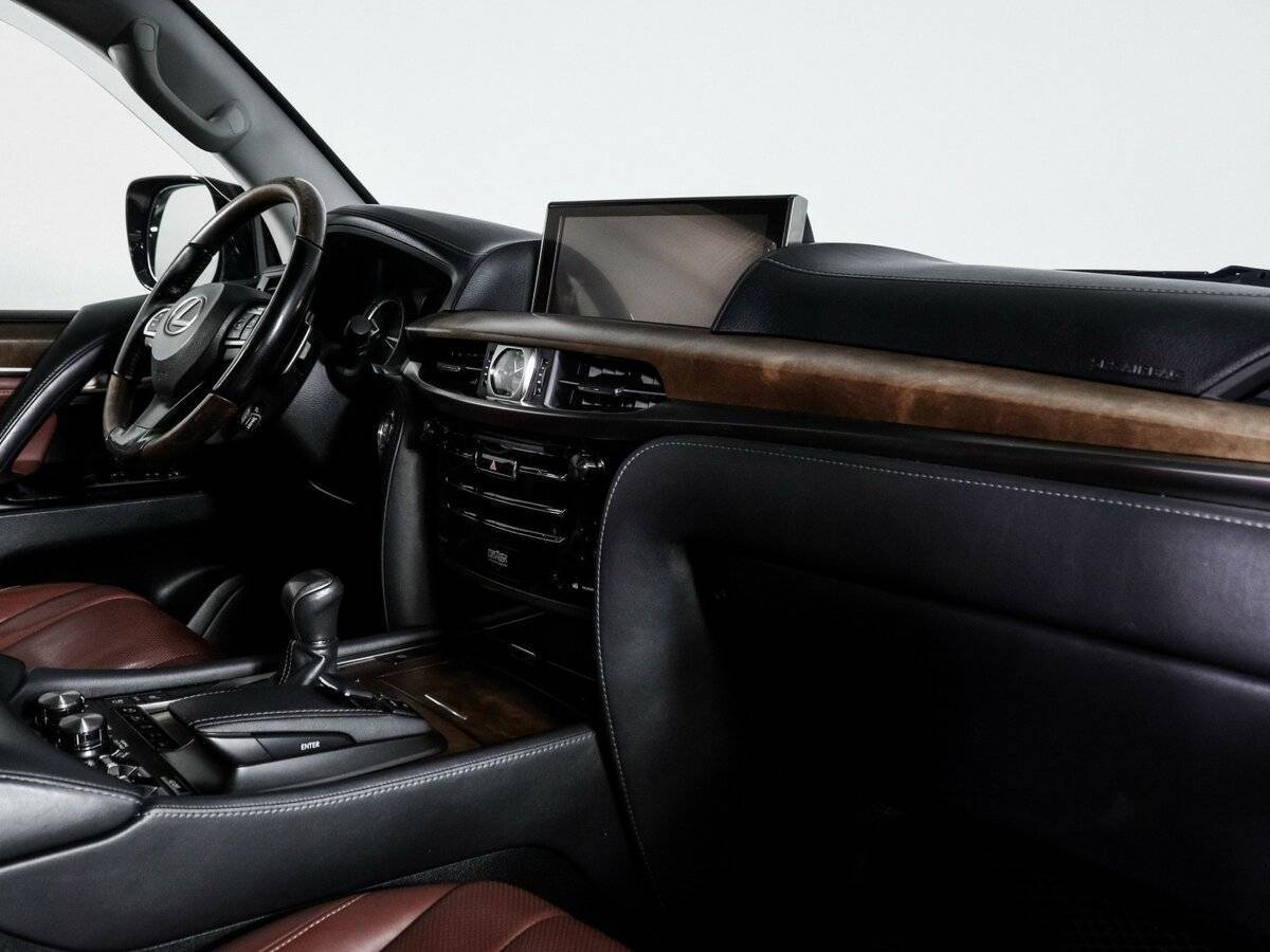 Lexus LX с пробегом — 2016 год. Фото: #5