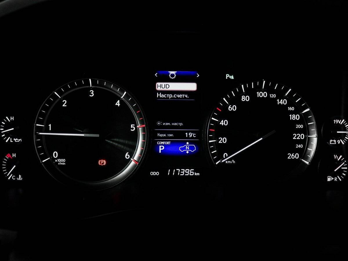 Lexus LX с пробегом — 2016 год. Фото: #7