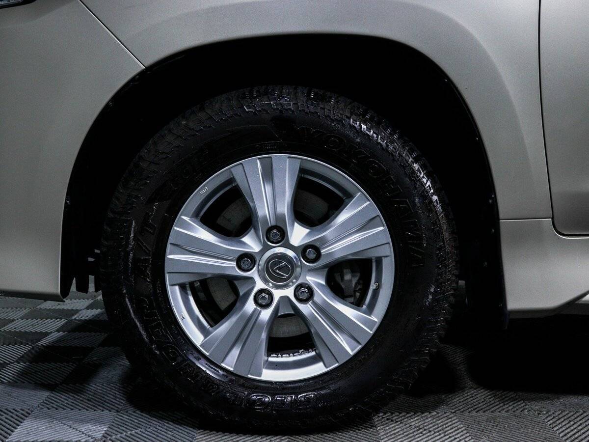 Lexus LX с пробегом — 2016 год. Фото: #11