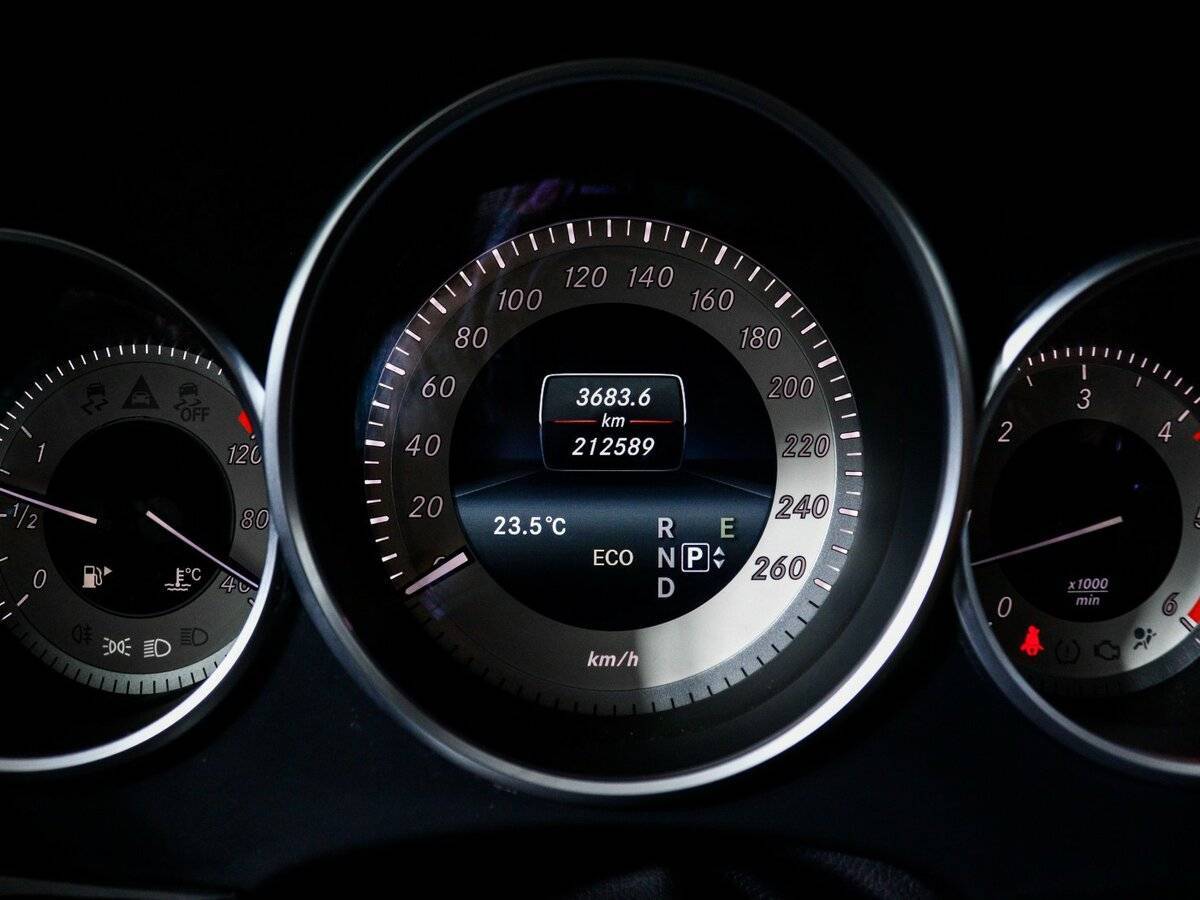 Mercedes-Benz CLS с пробегом — 2016 год. Фото: #10