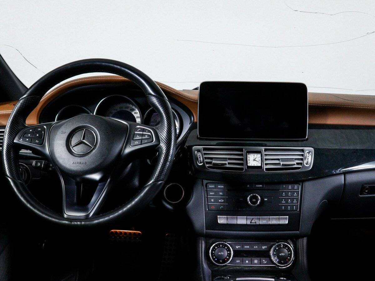 Mercedes-Benz CLS с пробегом — 2016 год. Фото: #11