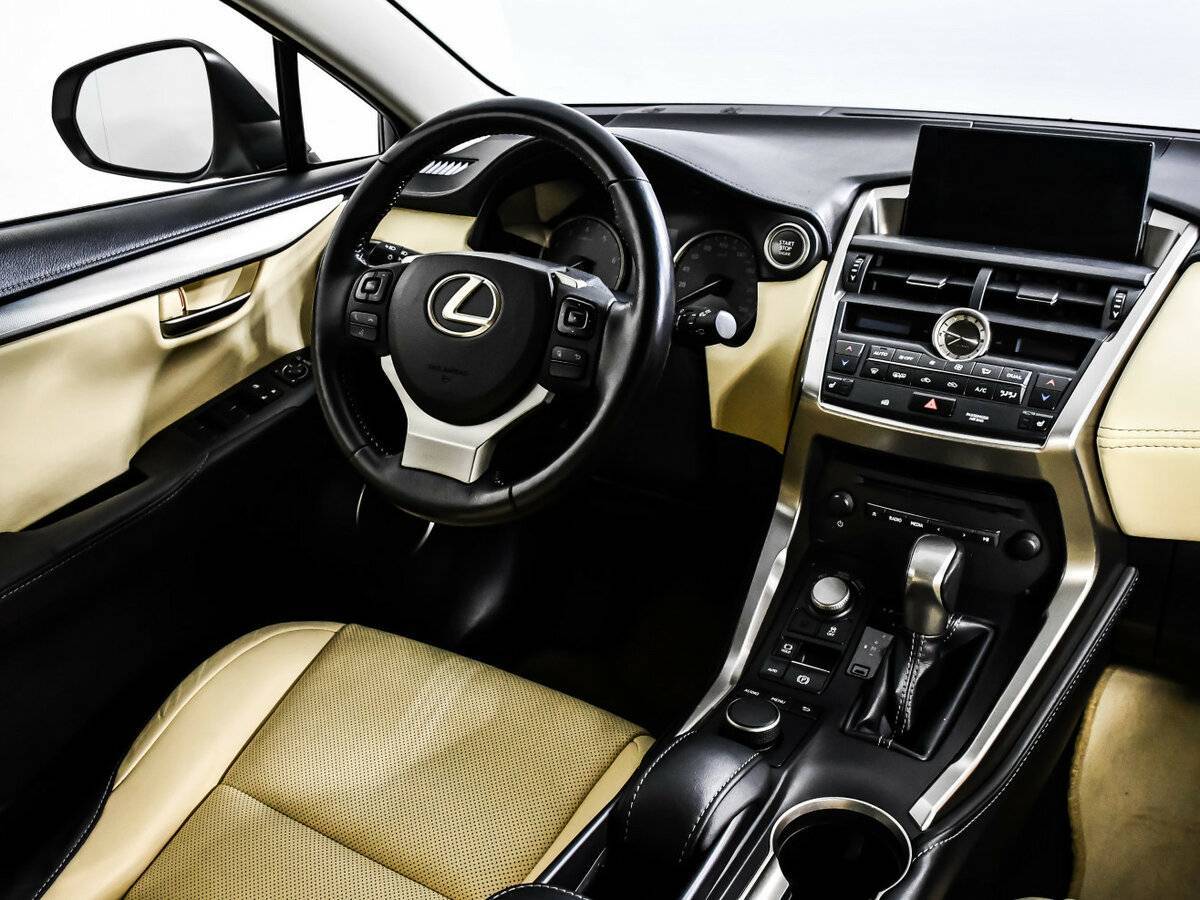 Lexus NX с пробегом — 2015 год. Фото: #8