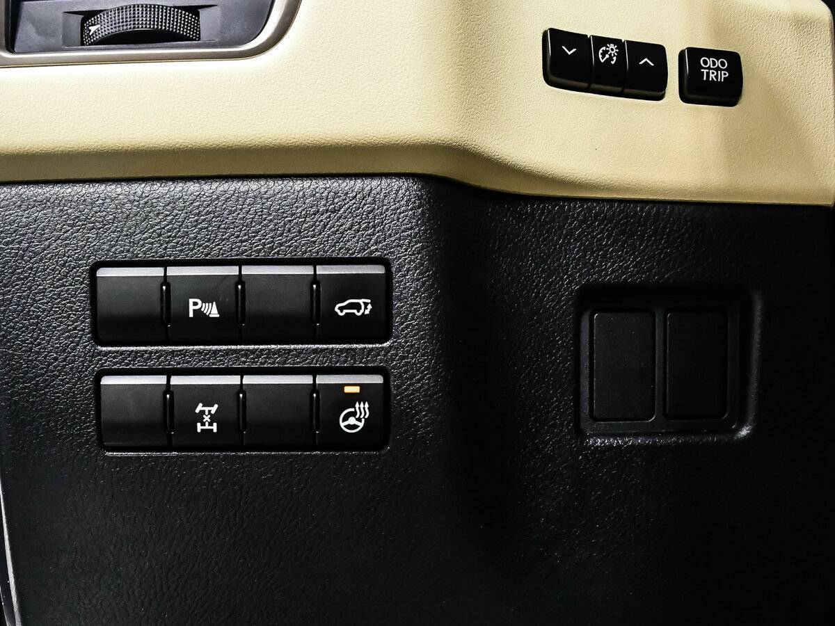 Lexus NX с пробегом — 2015 год. Фото: #15