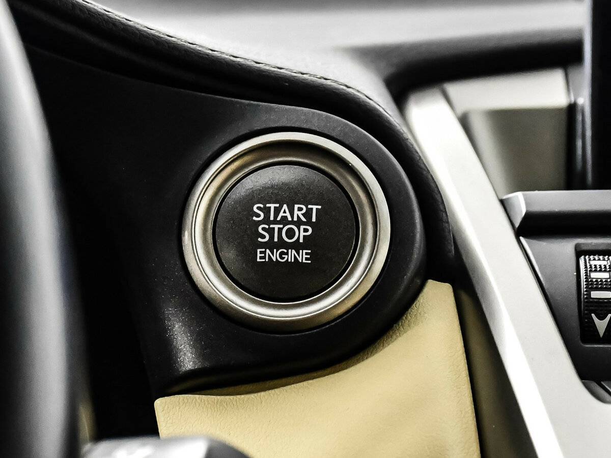 Lexus NX с пробегом — 2015 год. Фото: #17