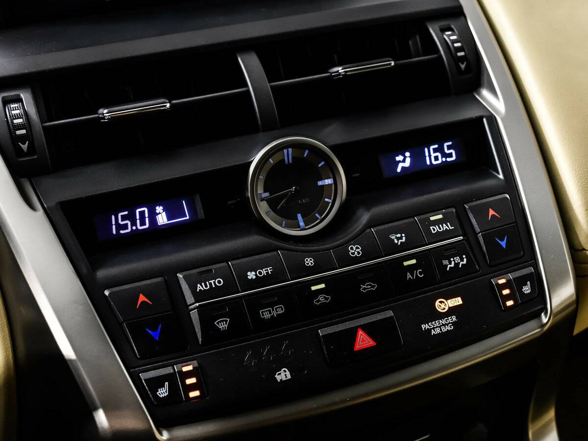 Lexus NX с пробегом — 2015 год. Фото: #21