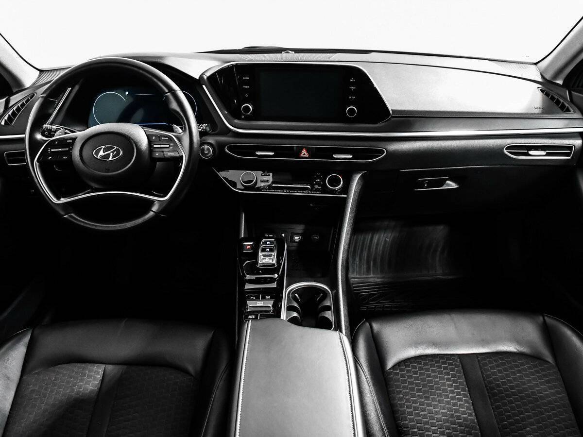 Hyundai Sonata с пробегом — 2019 год. Фото: #10