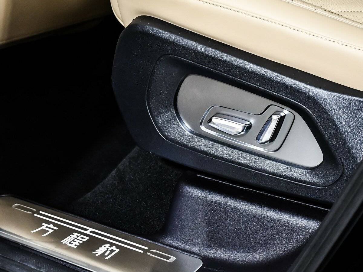 BYD FangChengBao Leopard 8 с пробегом — 2024 год. Фото: #15