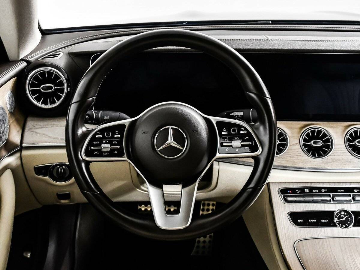 Mercedes-Benz E-Класс с пробегом — 2019 год. Фото: #11
