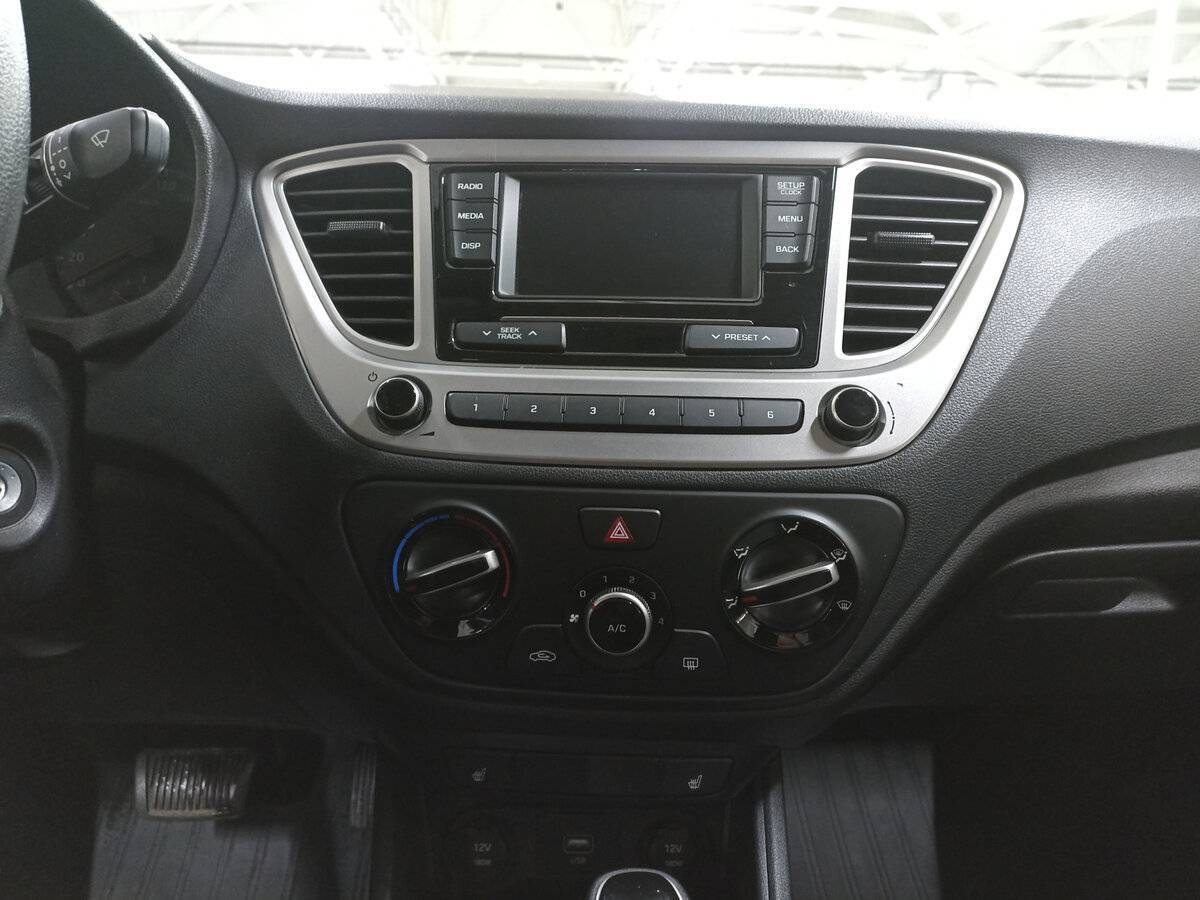 Hyundai Solaris с пробегом — 2019 год. Фото: #14