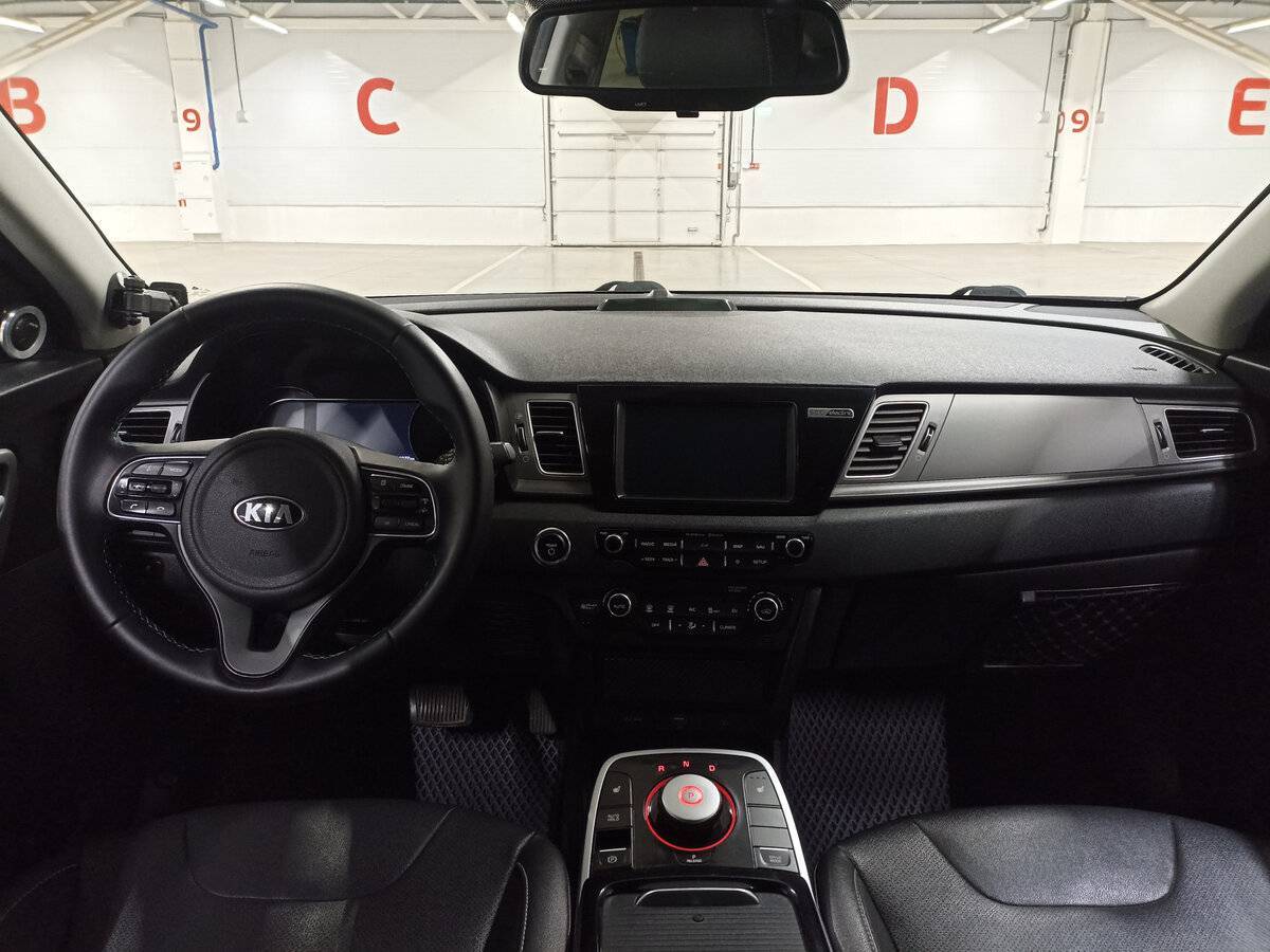 Kia Niro с пробегом — 2019 год. Фото: #13