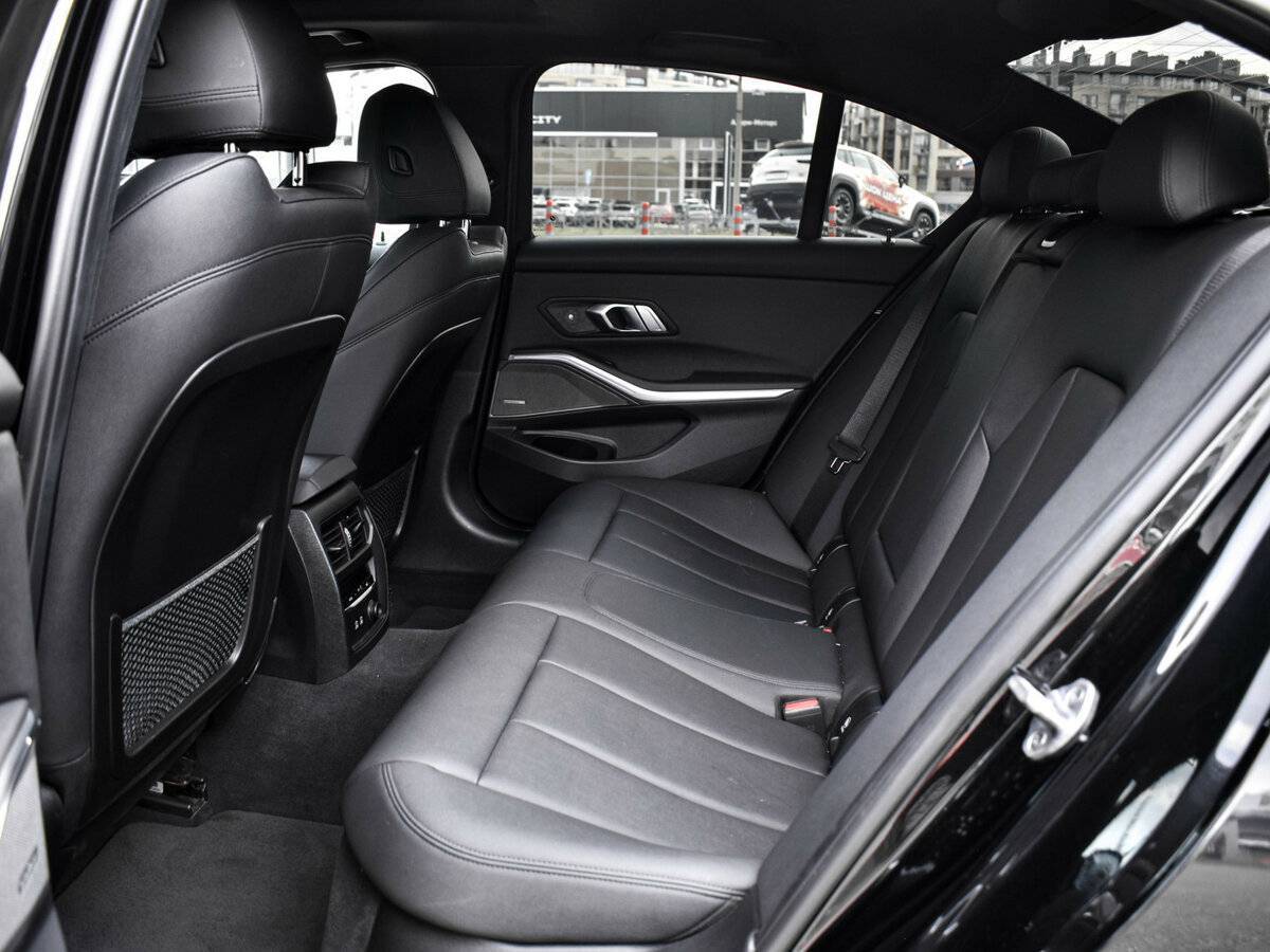 BMW 3 серии с пробегом — 2020 год. Фото: #11