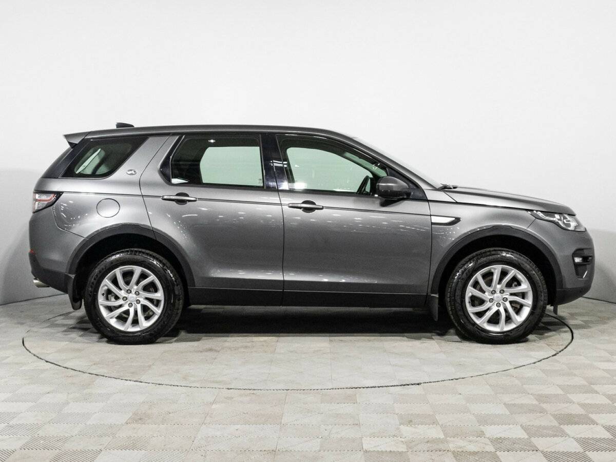 Land Rover Discovery Sport с пробегом — 2018 год. Фото: #3