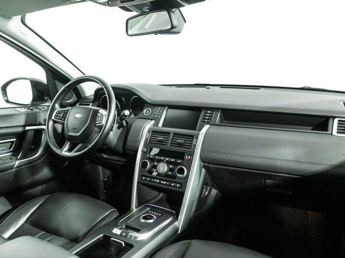 Land Rover Discovery Sport с пробегом — 2018 год. Фото: #8