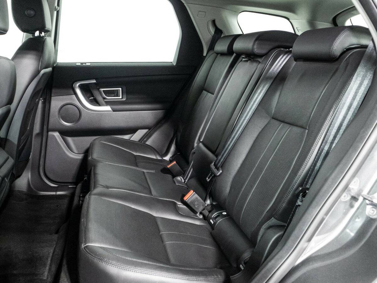 Land Rover Discovery Sport с пробегом — 2018 год. Фото: #9