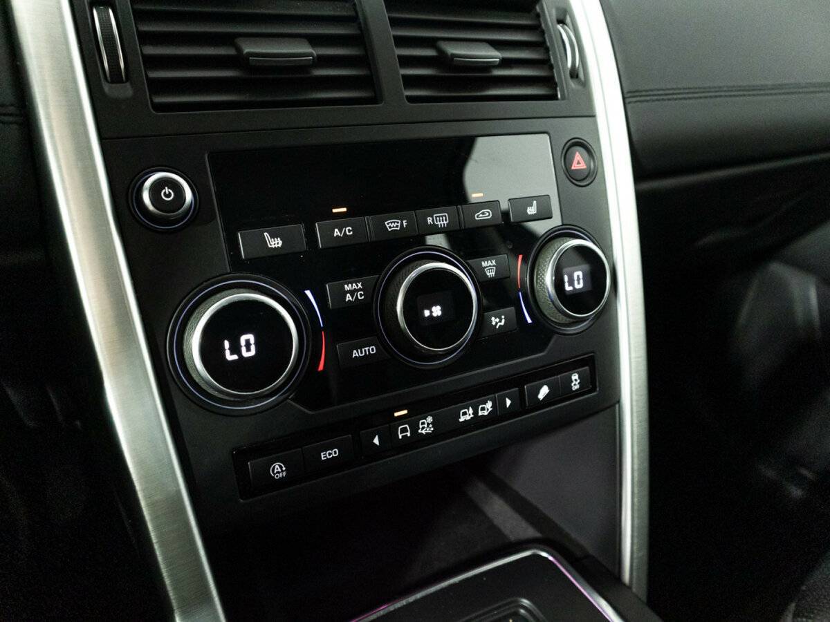 Land Rover Discovery Sport с пробегом — 2018 год. Фото: #20