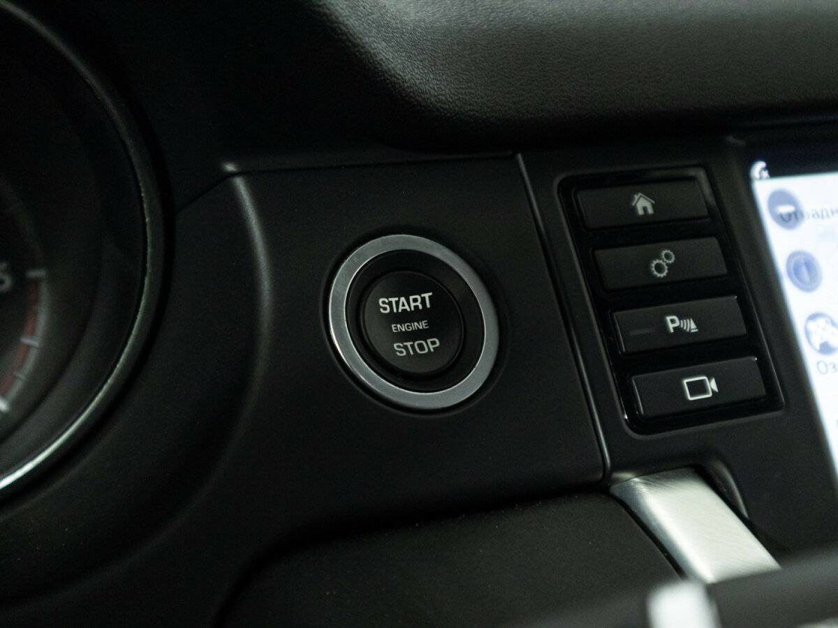 Land Rover Discovery Sport с пробегом — 2018 год. Фото: #21