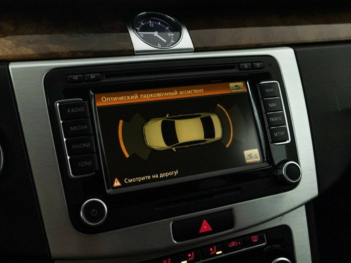 Volkswagen Passat с пробегом — 2011 год. Фото: #16