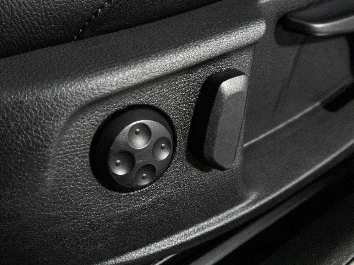 Volkswagen Passat с пробегом — 2011 год. Фото: #19