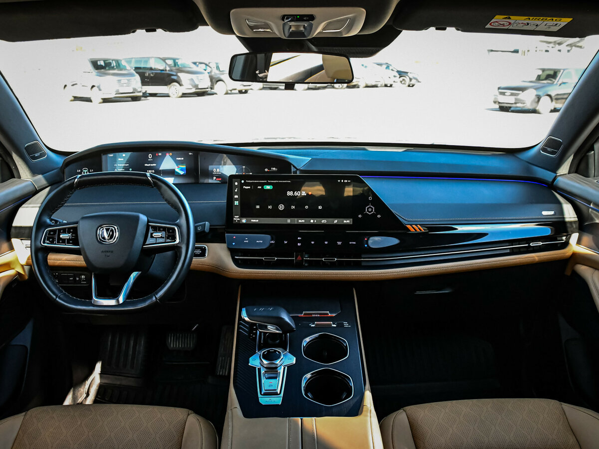 Changan UNI-K с пробегом — 2024 год. Фото: #10