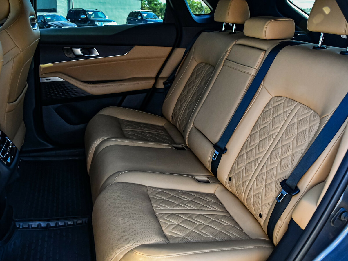 Changan UNI-K с пробегом — 2024 год. Фото: #11