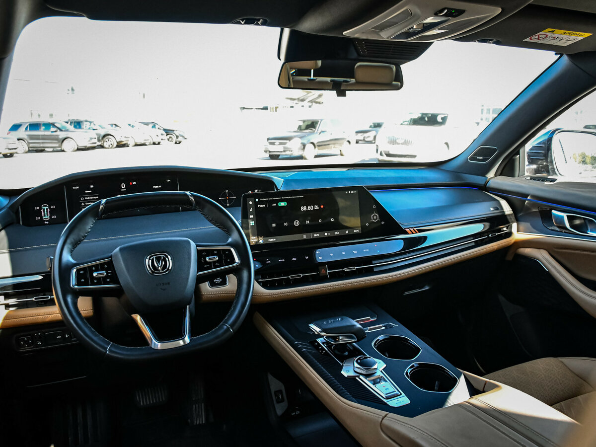 Changan UNI-K с пробегом — 2024 год. Фото: #12