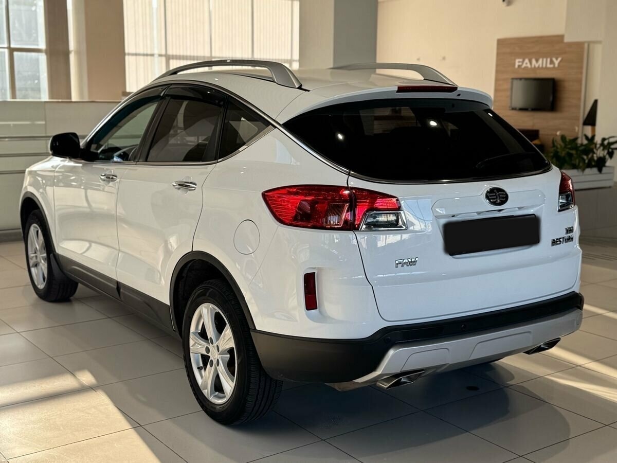 FAW Besturn X80 с пробегом — 2017 год. Фото: #6