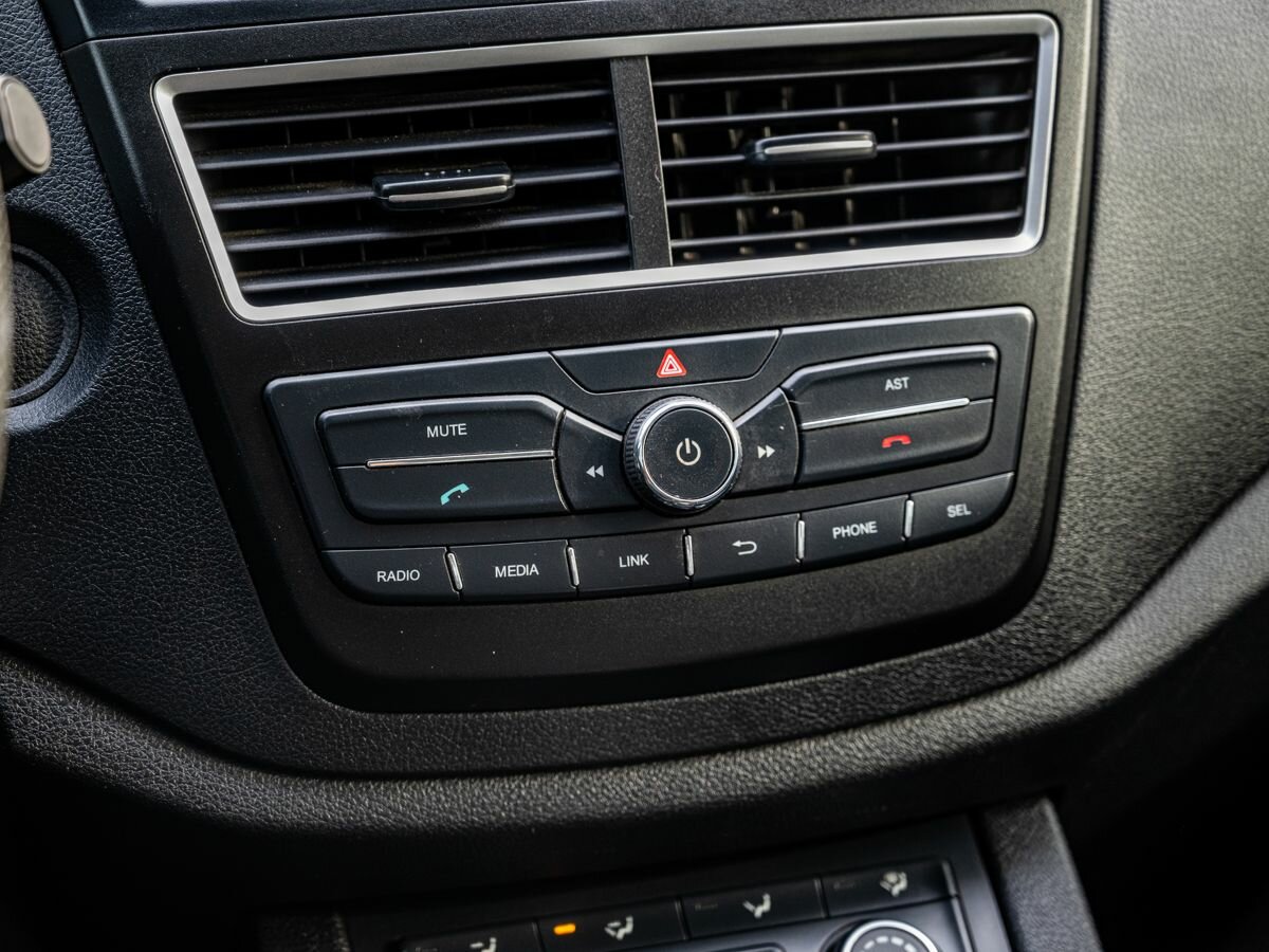 FAW Besturn X40 с пробегом — 2020 год. Фото: #16