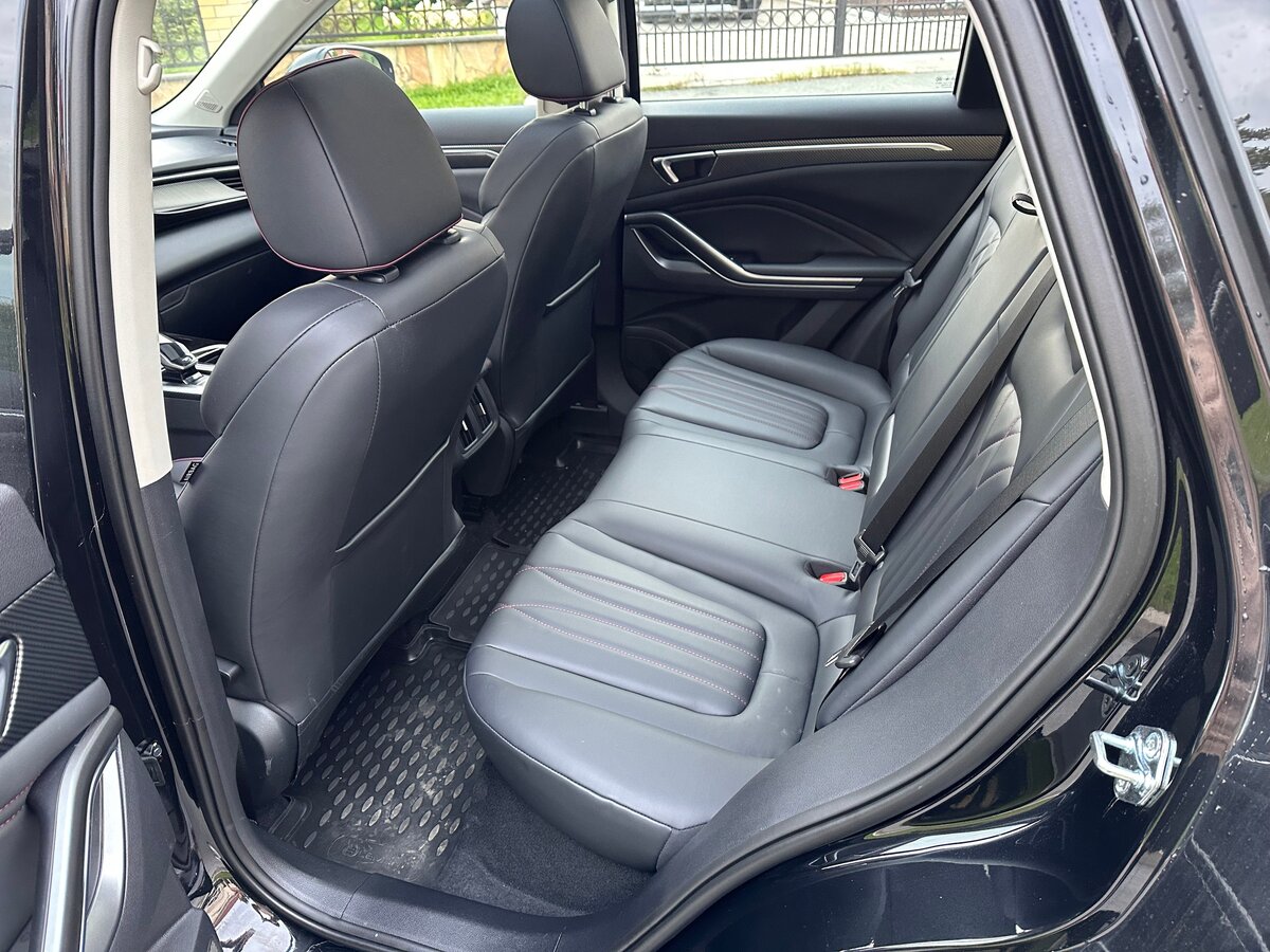 FAW Bestune T55 с пробегом — 2023 год. Фото: #13