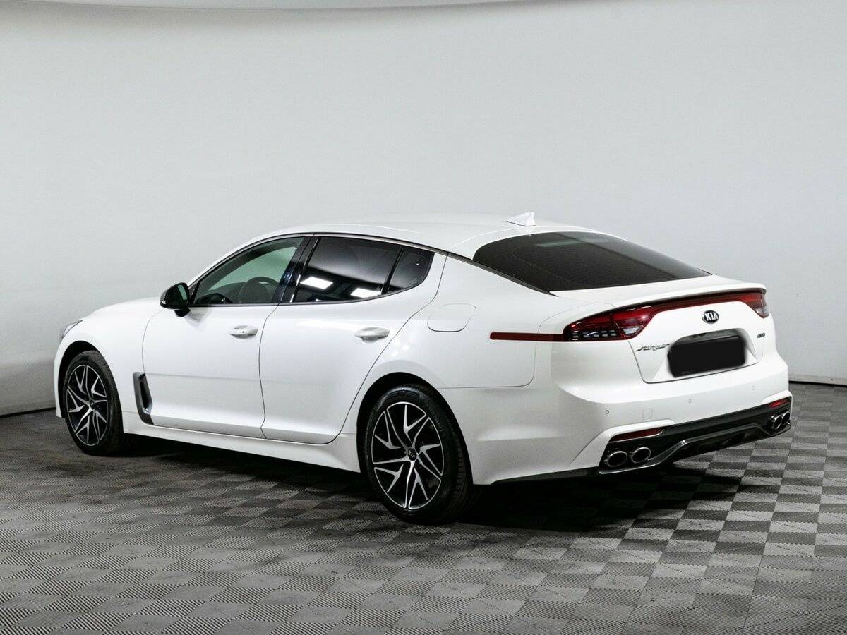 Kia Stinger с пробегом — 2021 год. Фото: #5
