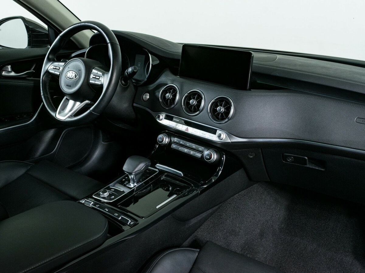 Kia Stinger с пробегом — 2021 год. Фото: #8