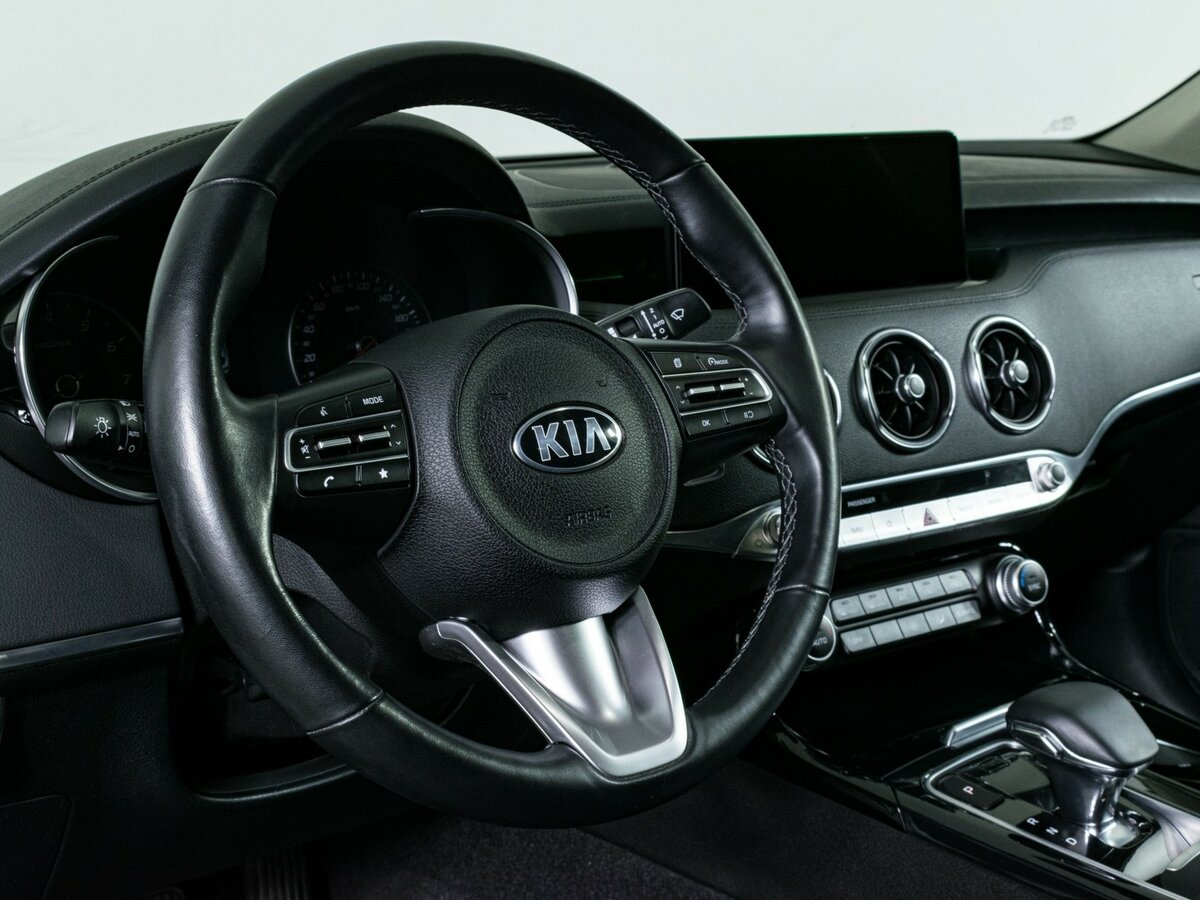 Kia Stinger с пробегом — 2021 год. Фото: #12