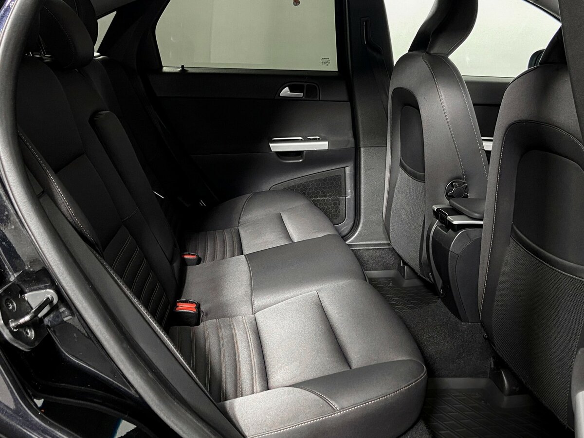 Volvo S40 с пробегом — 2010 год. Фото: #9