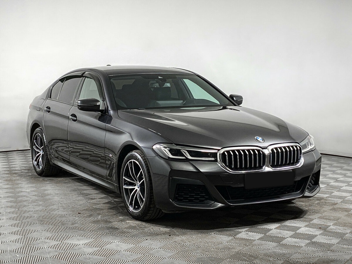 BMW 5 серии с пробегом — 2021 год. Фото: #2