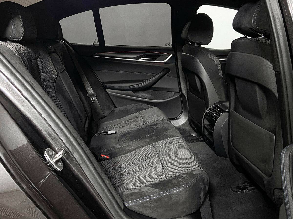 BMW 5 серии с пробегом — 2021 год. Фото: #6