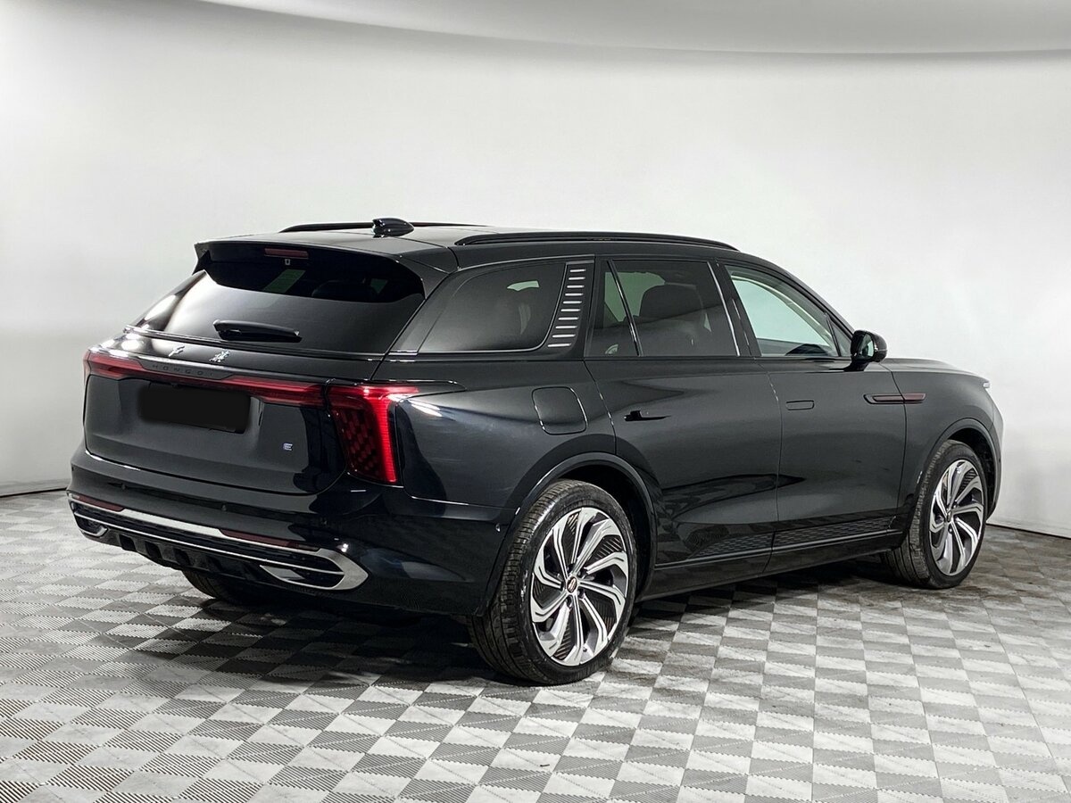 Hongqi E-HS9 с пробегом — 2023 год. Фото: #4