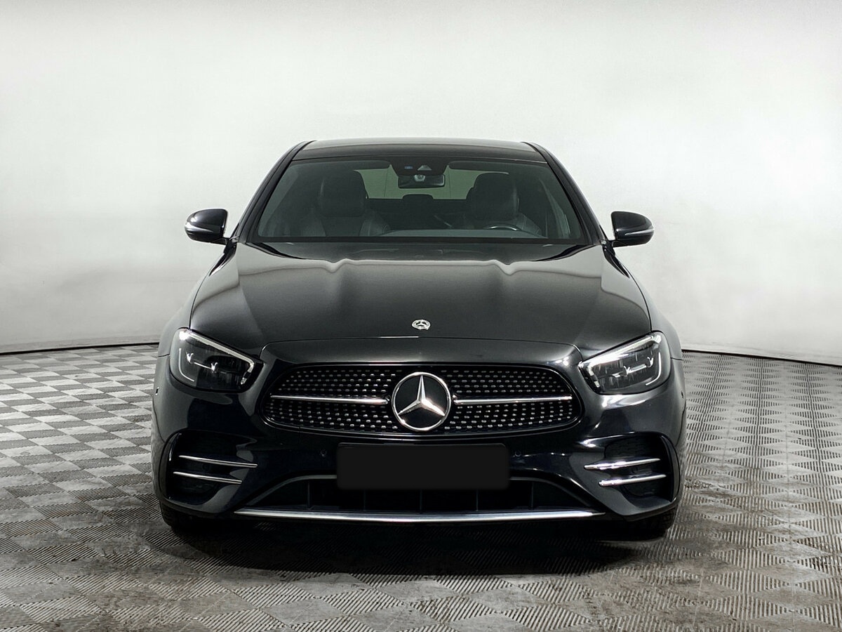 Mercedes-Benz E-Класс с пробегом — 2021 год. Фото: #1