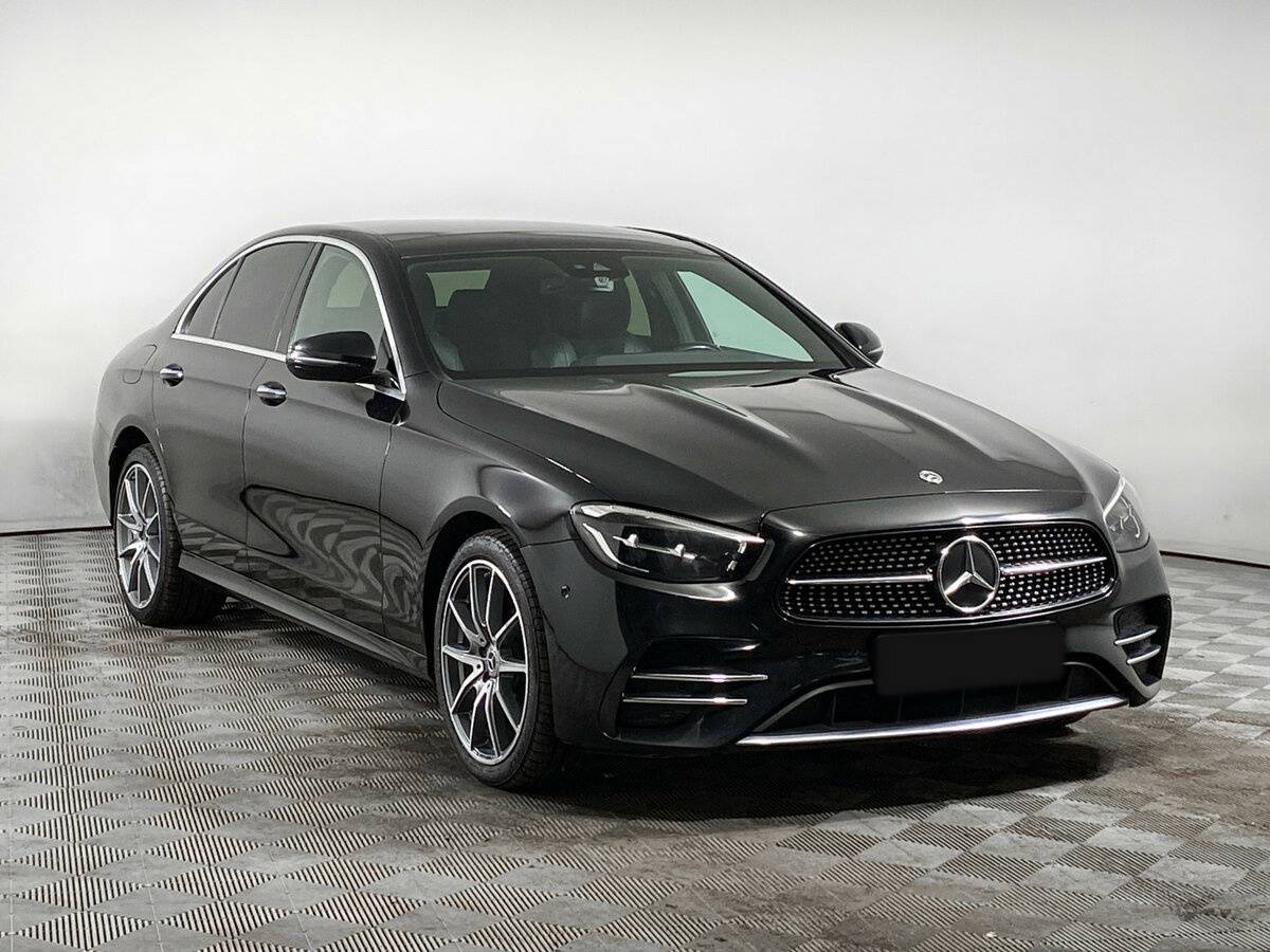 Mercedes-Benz E-Класс с пробегом — 2021 год. Фото: #2