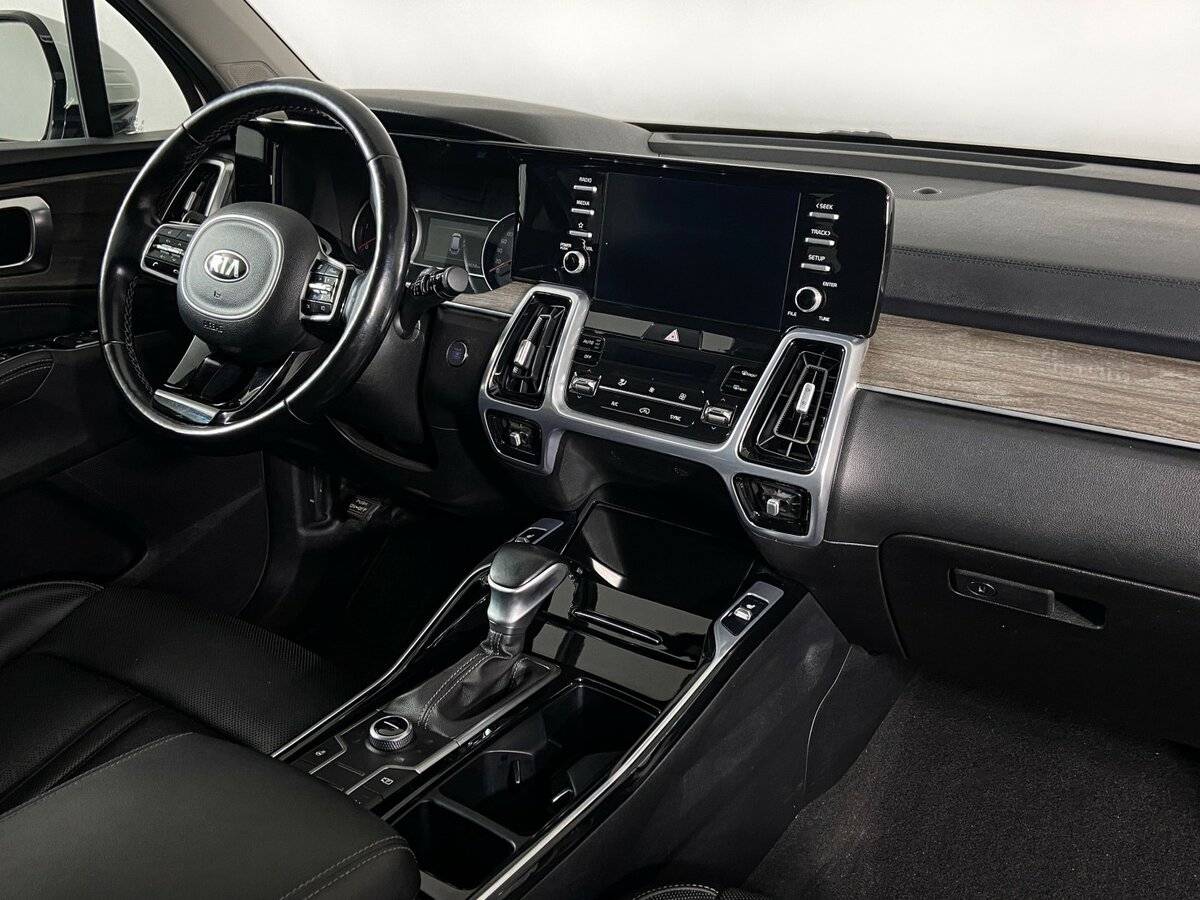 Kia Sorento с пробегом — 2020 год. Фото: #8