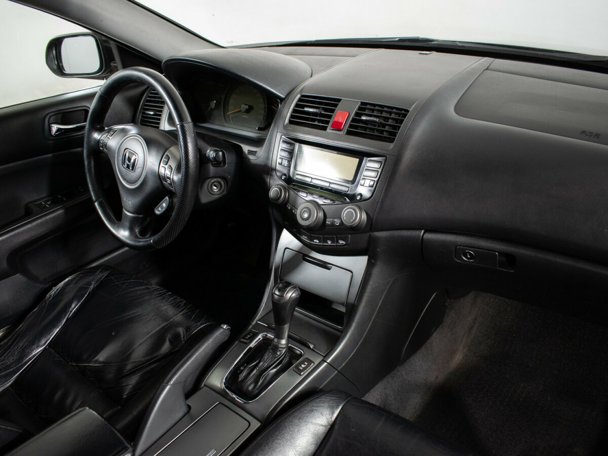 Honda Accord с пробегом — 2007 год. Фото: #8
