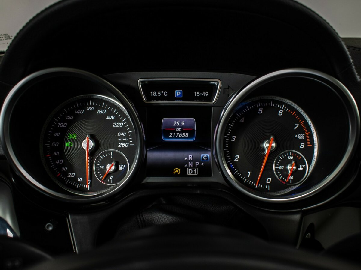 Mercedes-Benz GLE с пробегом — 2016 год. Фото: #11