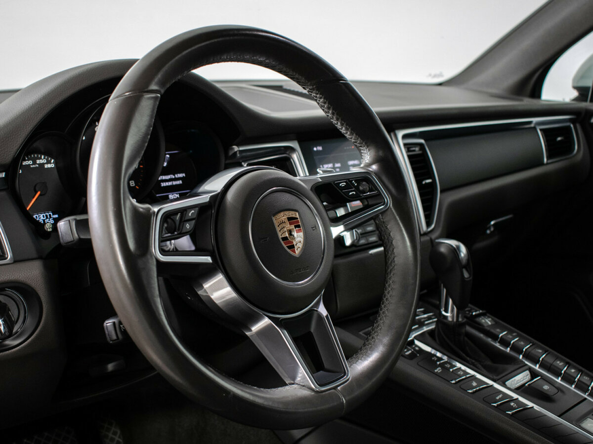 Porsche Macan с пробегом — 2018 год. Фото: #13