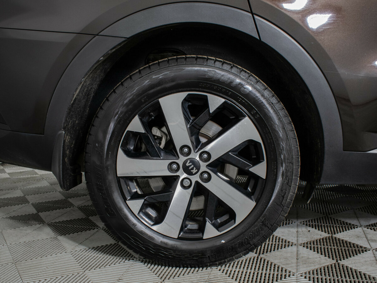 Kia Sorento с пробегом — 2020 год. Фото: #17