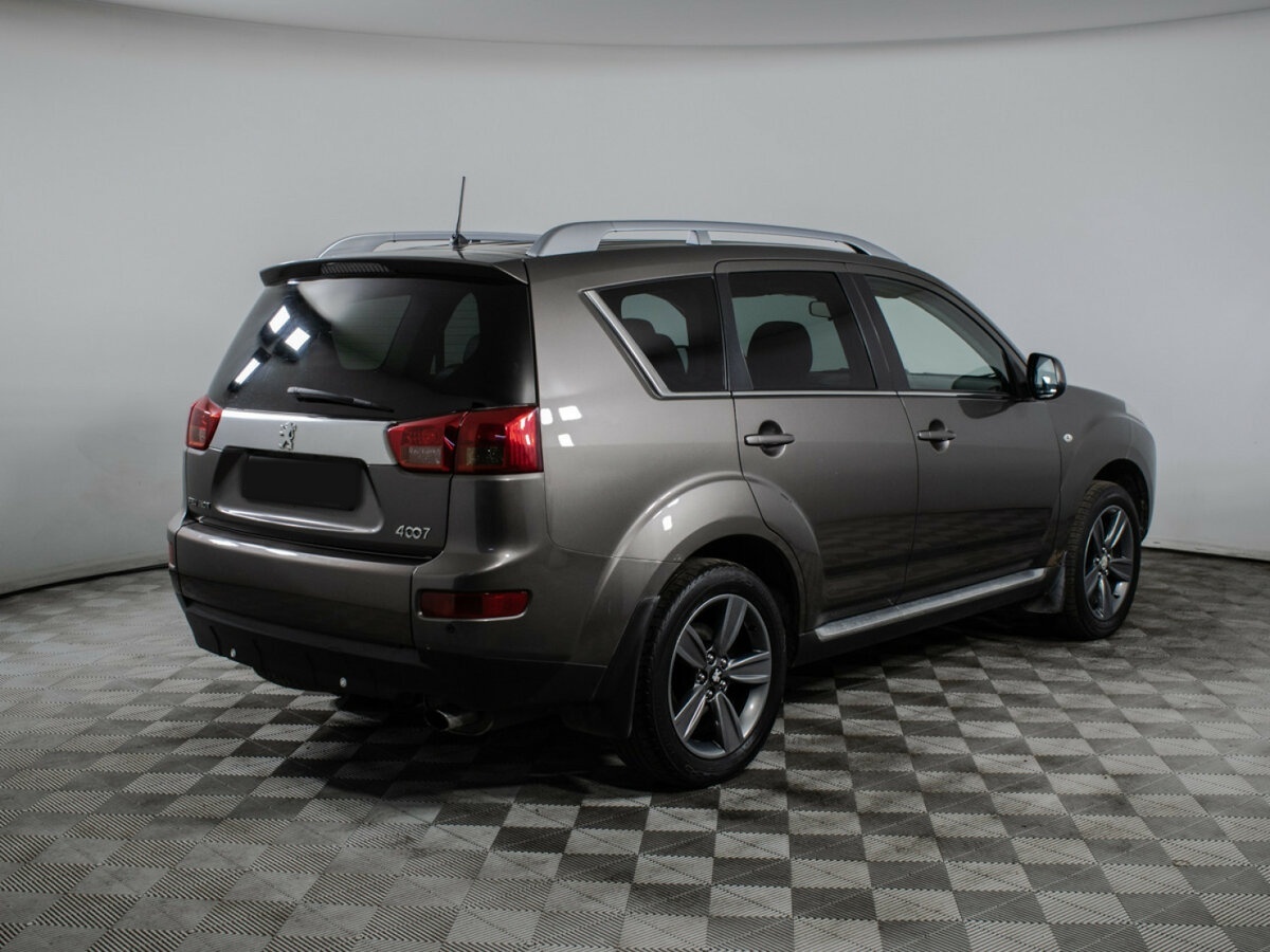 Peugeot 4007 с пробегом — 2010 год. Фото: #4
