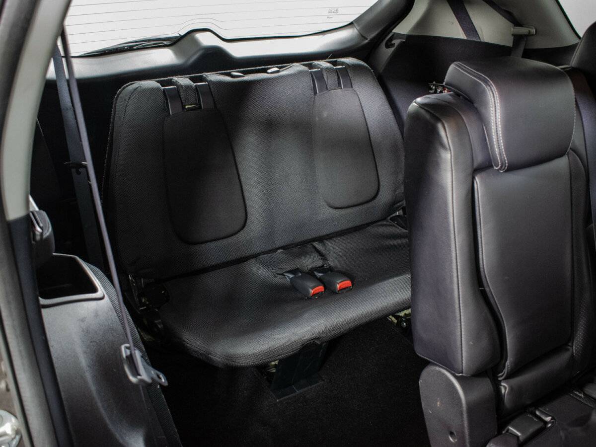 Peugeot 4007 с пробегом — 2010 год. Фото: #9