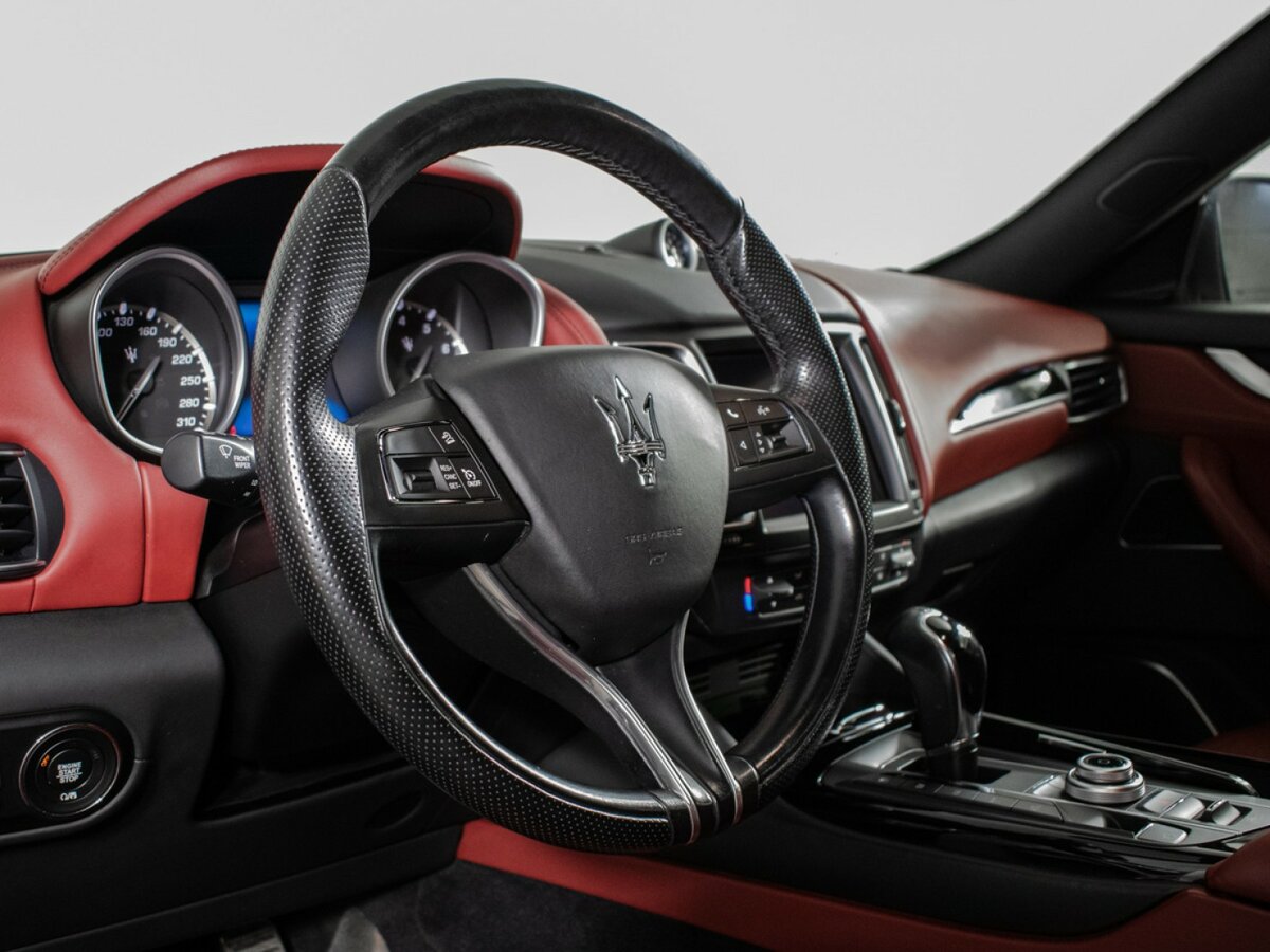 Maserati Levante с пробегом — 2017 год. Фото: #12